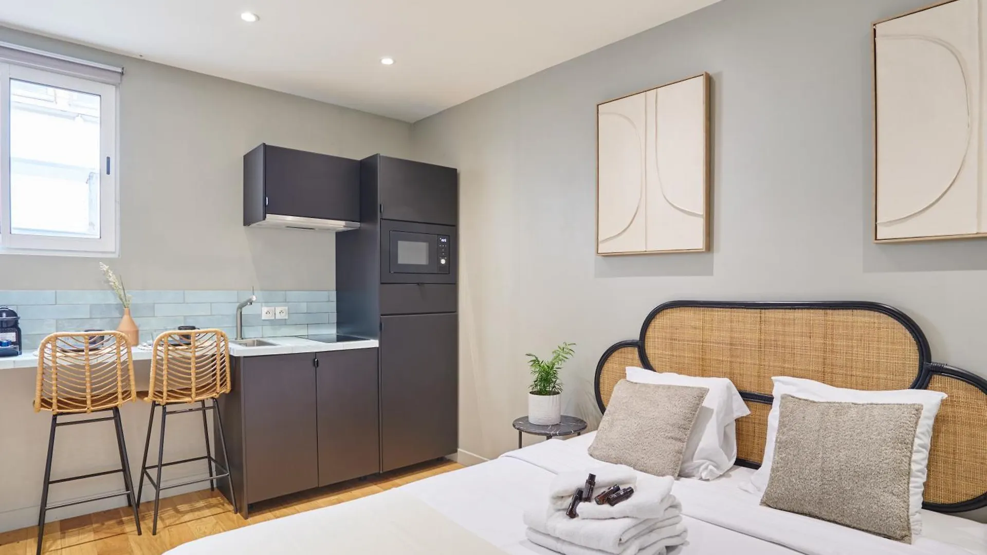 Centre De By Prestige Apartman *