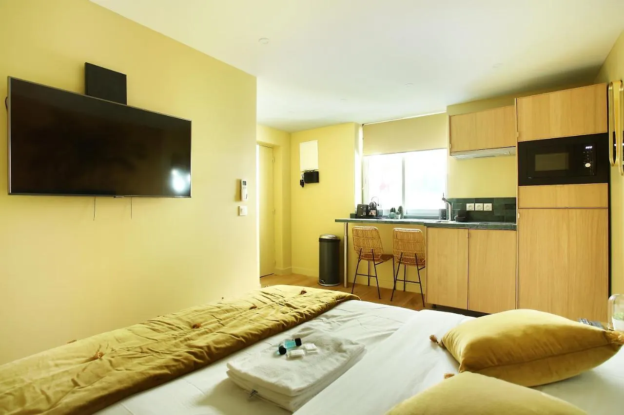 Centre De By Prestige * Parigi